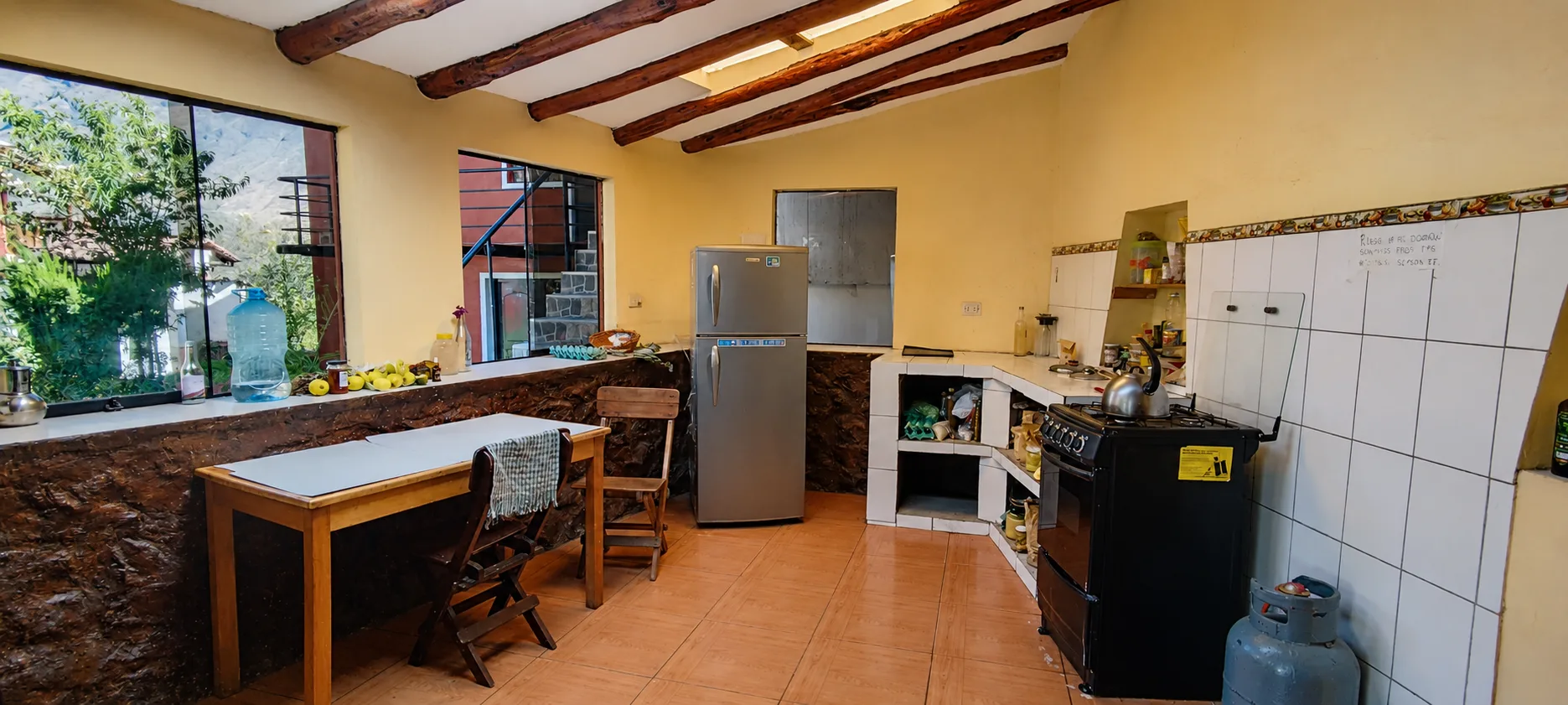 Cocina comedor amplio